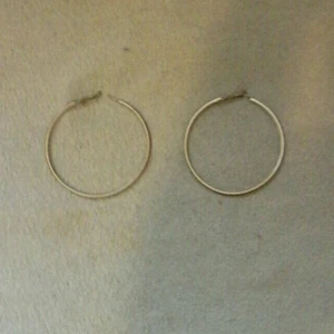 Örhängen  - Nyskick 