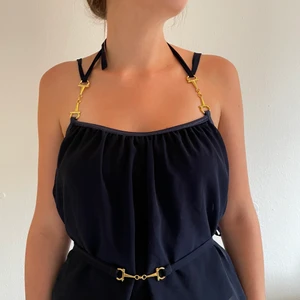 Linne från Ida Sjöstedt - Snyggt mörkblått linne från Ida sjöstedt i storlek M! Knappt använd. 