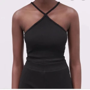 Slutsålt Zara linne - Det populära Zara linnet som är slutsålt! Storlek M men passar mig som är S