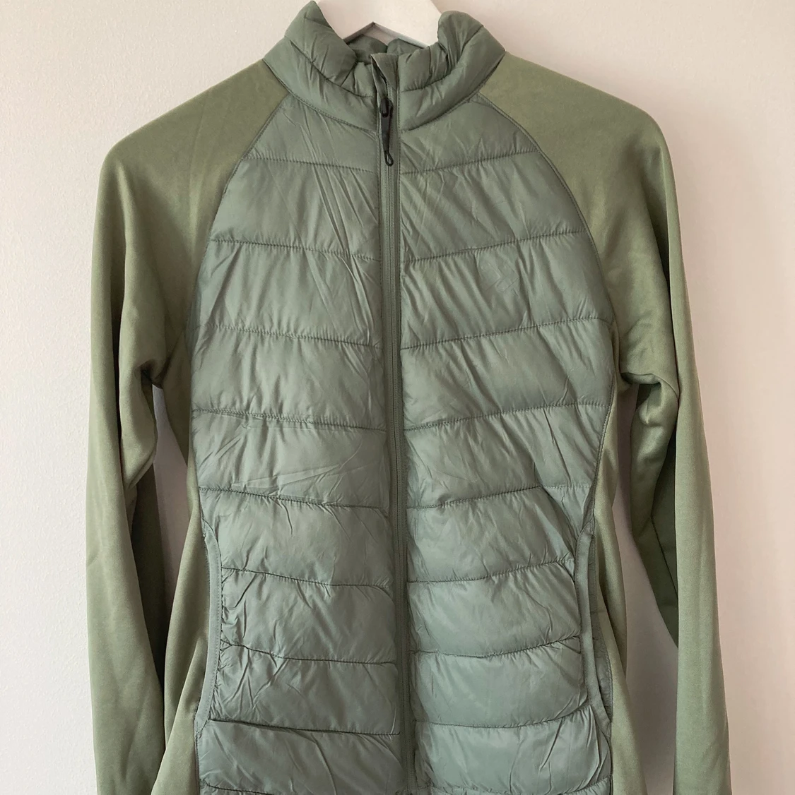 NY funktionsjacka med taggar kvar,stl XS