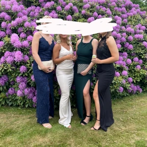 Balklänning  - Champangefärgad balklänning, superfin , stretch och funkar både till exempelvis bal eller andra finare event ! Xs/s 