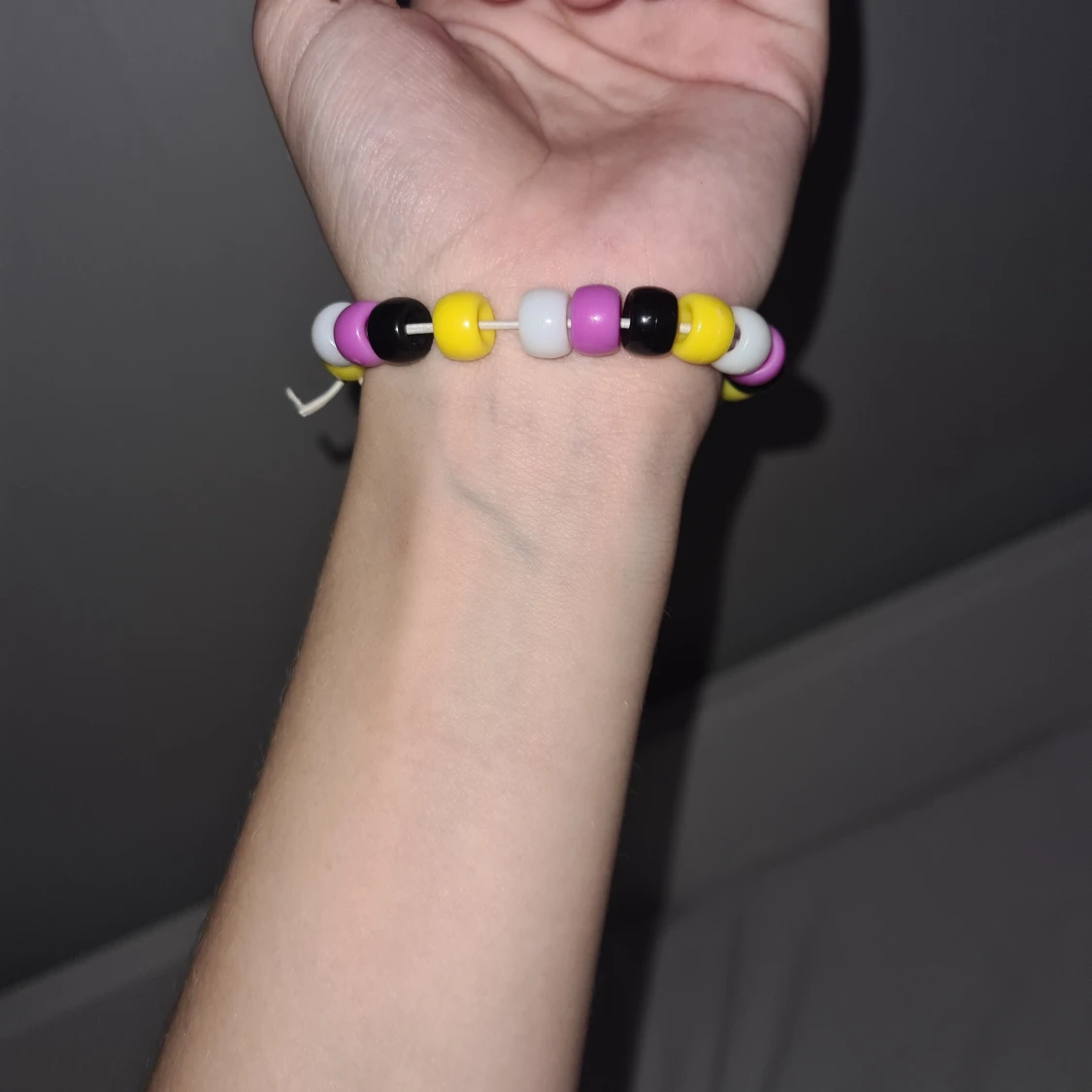 Non-binary Armband - 90