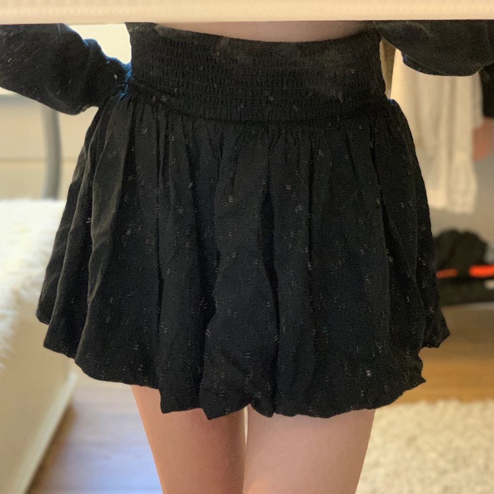 svart kjol - Lindex | Plick Second Hand