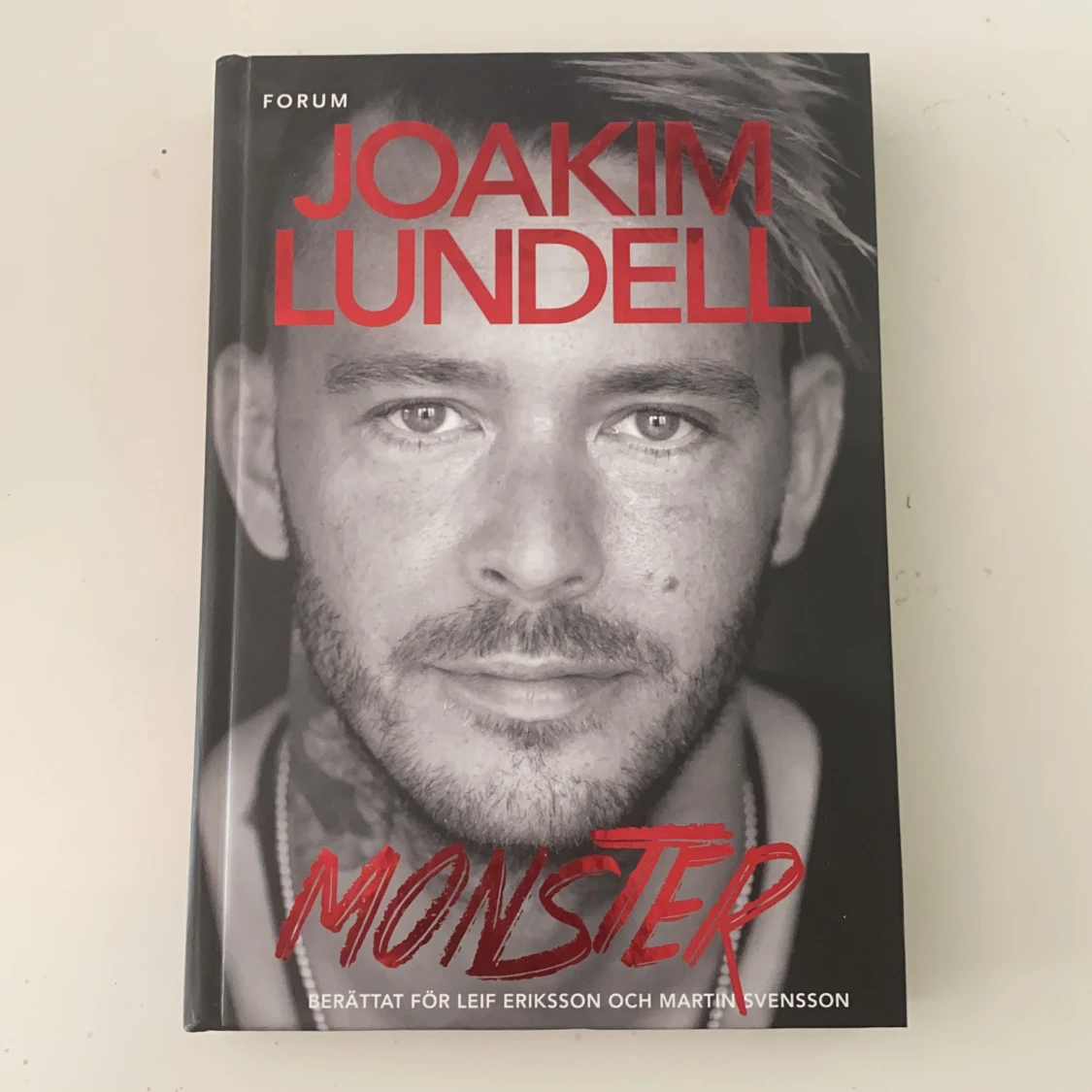 Joakim Lundells biografi ”Monster”