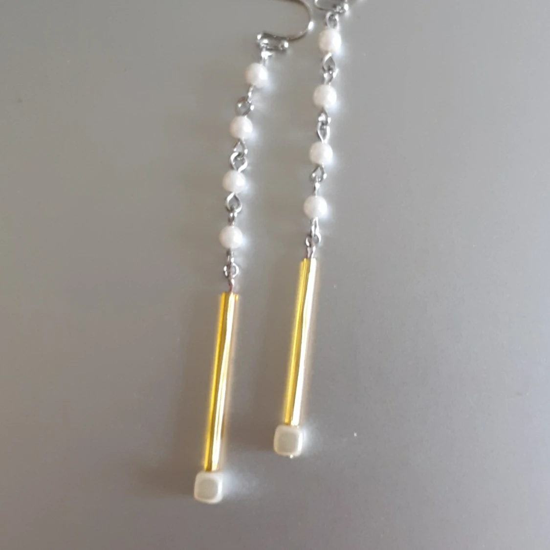 Öronhängare. Nya.  - 90