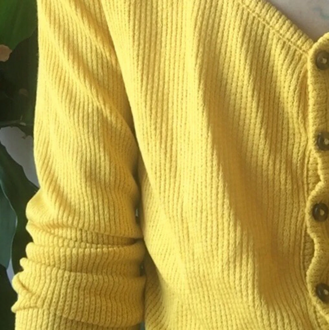 Långärmad topp med knappar  - 90