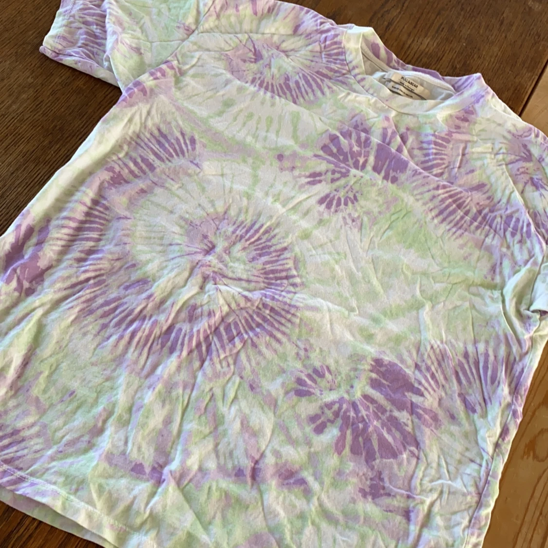 Tie- dye t-shirt, grön o lila - 90