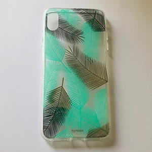 Mobilskal till iPhone  - Mobilskal för iphone Xsmax. Perfekt kvalitet. 100% nytt.   Hämtas i Storskogstorget, Näckrosen T-bana, Stockholm Eller frakt: 10kr