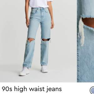 Gina jeans i storlek 32. Säljer endast dessa då de tyvärr blivit lite för småa för mig. 
