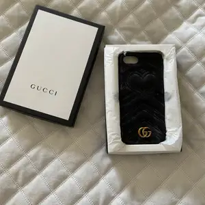 Gucci skal till iPhone 8. Dustbag och älthetsintyg medföljer. 