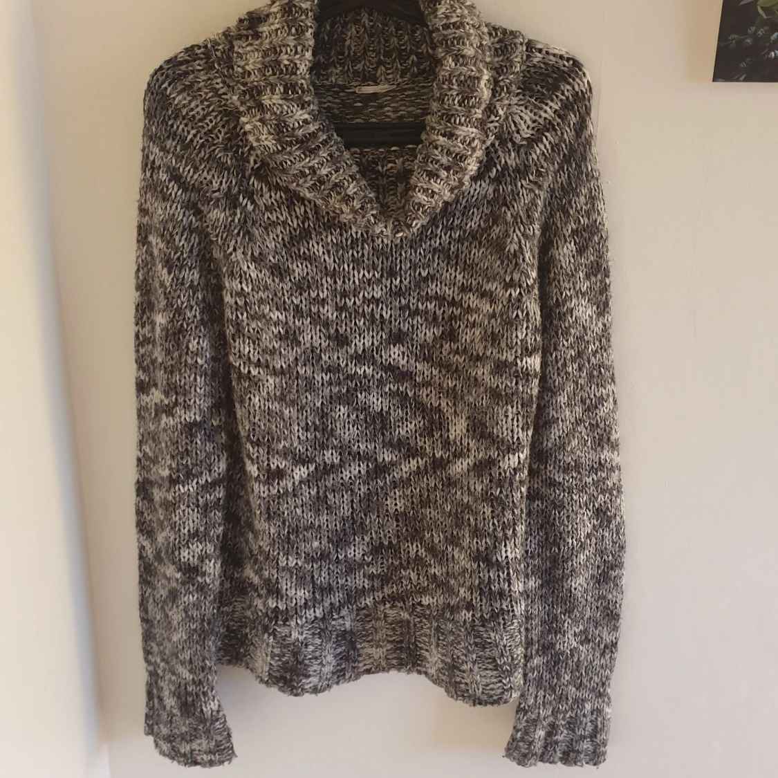 Mysig stickad tröja