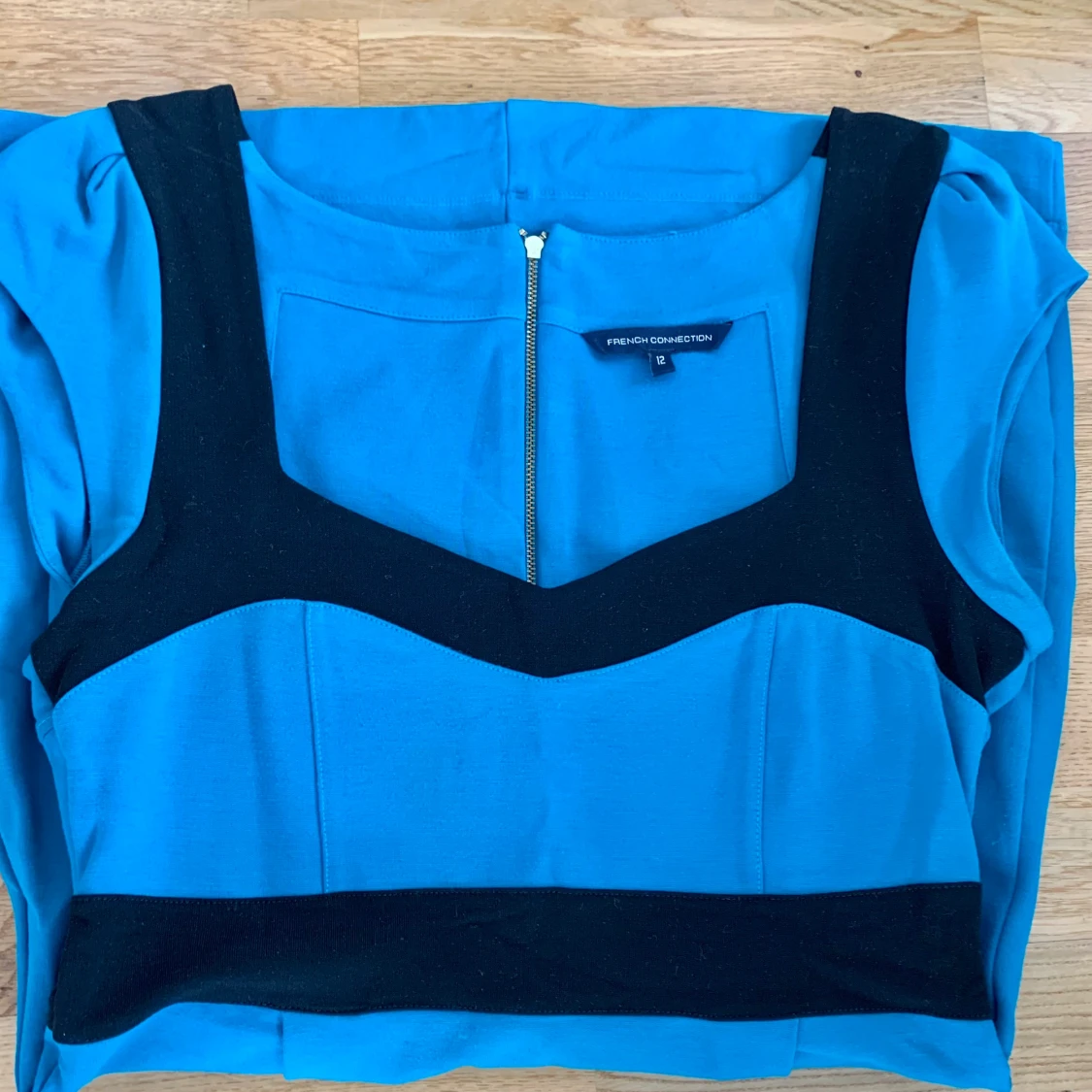 French Connection klänning  - 90