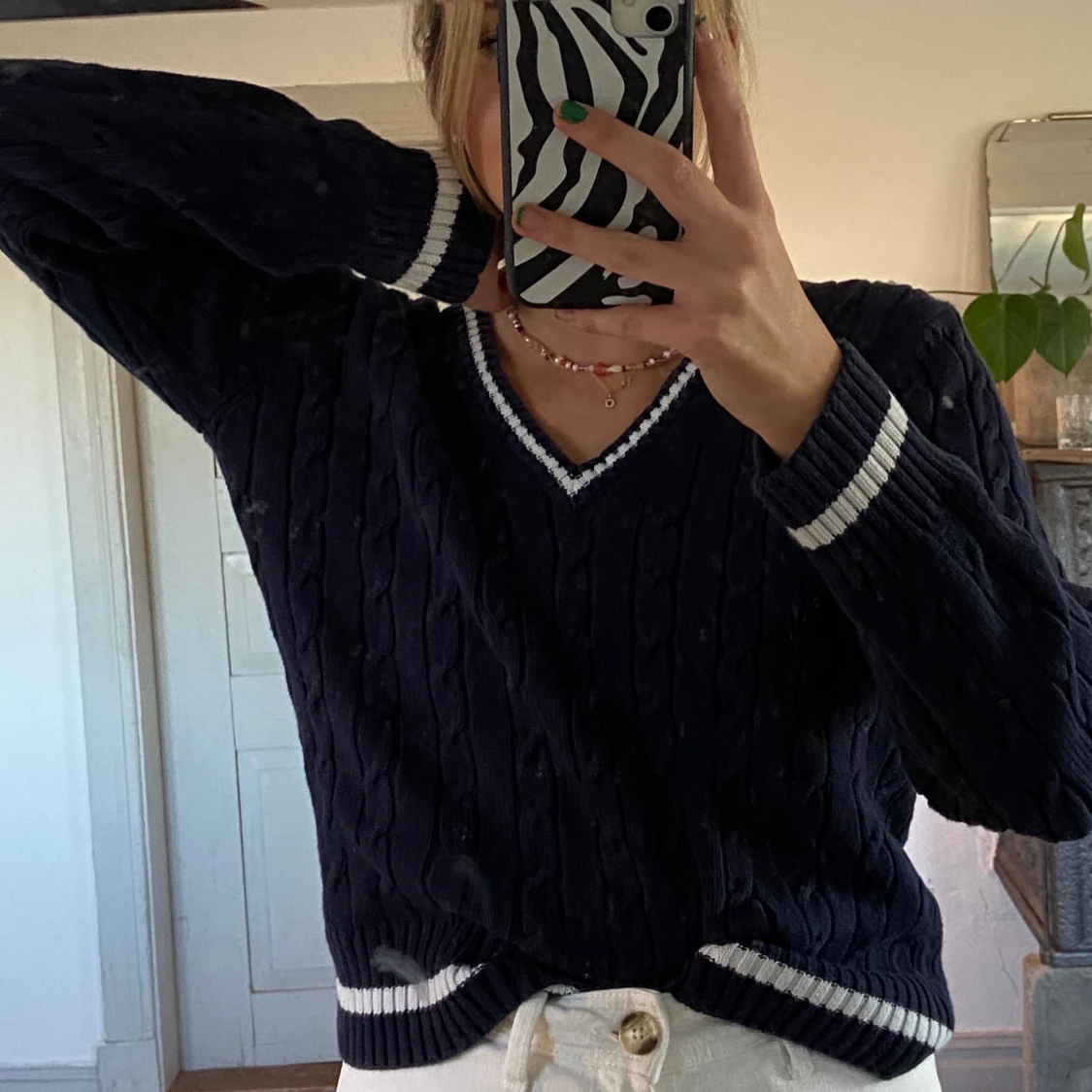 stickad v-ringad tröja 