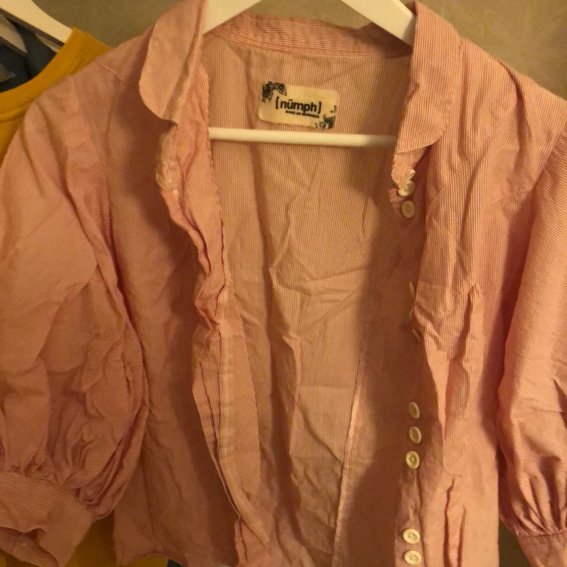 SNYGG LJUSROSA SKJORTA I BRA SKICK!