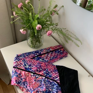 DOM TIGHTS L - Drop of mindfullness tights storlek L, i använd skick men kvalitativa tights utan större anmärkningar 