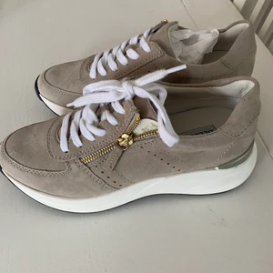 Nya skor Belezza  - St 38 