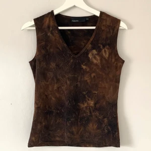 Linne  - Brun ”melerat” linne från Kappahl. Har även glitterkorn över hela vilket syns bäst på sista bilden!    Köparen står för fraktkostnaden! 😊