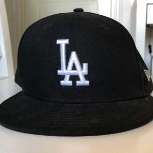 Helt ny LA Dodgers 59fifty fitted keps. Nypris: 449kr. Frakt tillkommer 
