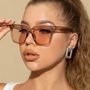 Solglasögon  - Säljs för 30kr plus frakt 🤎