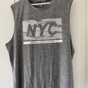 Träningströja H&M strl M - Oversized träningströja från H&M