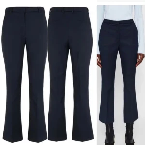 JLindeberg byxa - Supersnygga o som nya! Anv 1 gång! Svarta i stl 38-40 står 40 i byxan men passar 38-40 beroende på hur du vill att de ska sitta:) Köpta för 1599:-