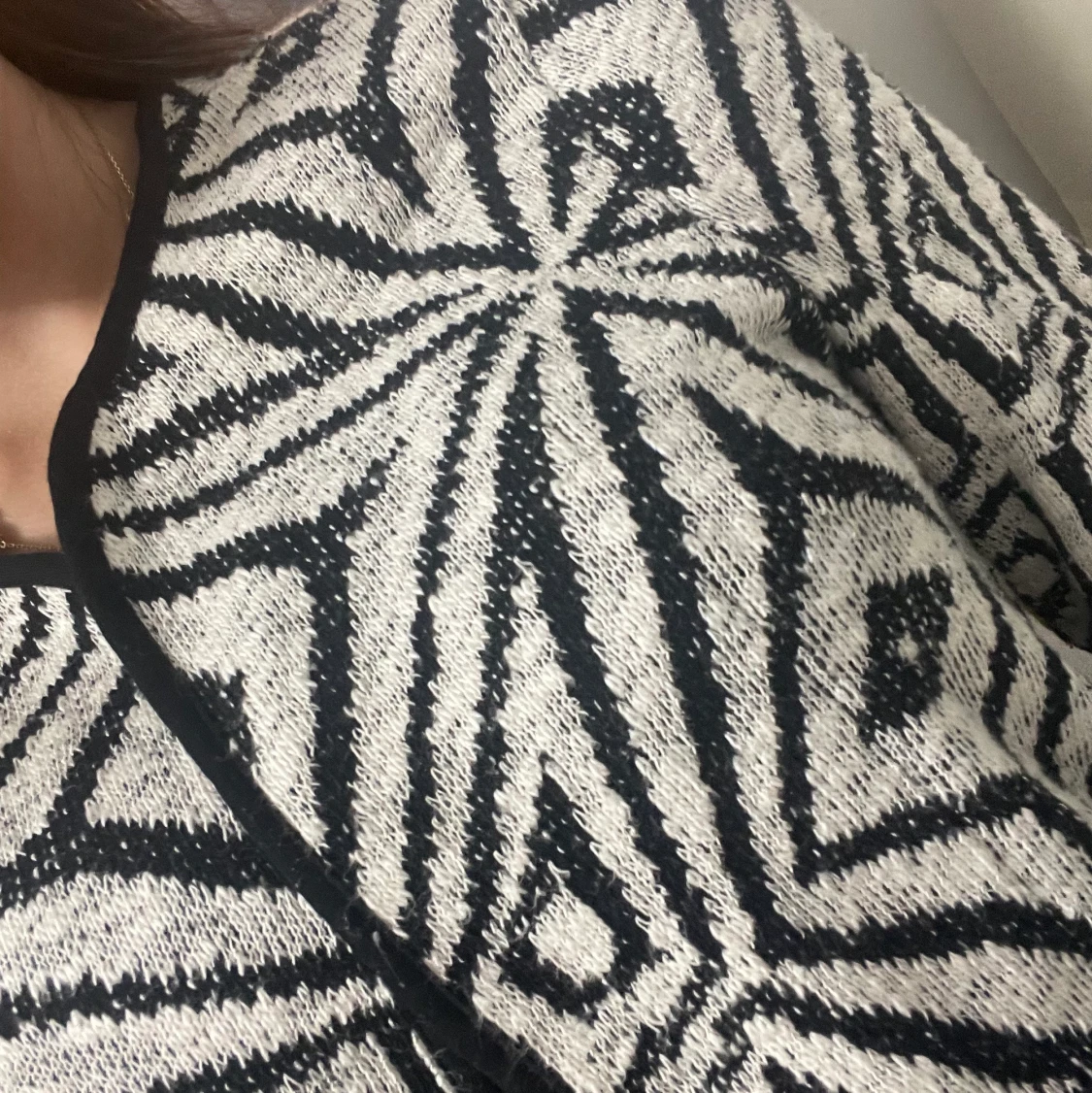 ”Stickad” kofta  - 90