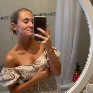 Klänning - Säljer denna superfina klänningen!💕