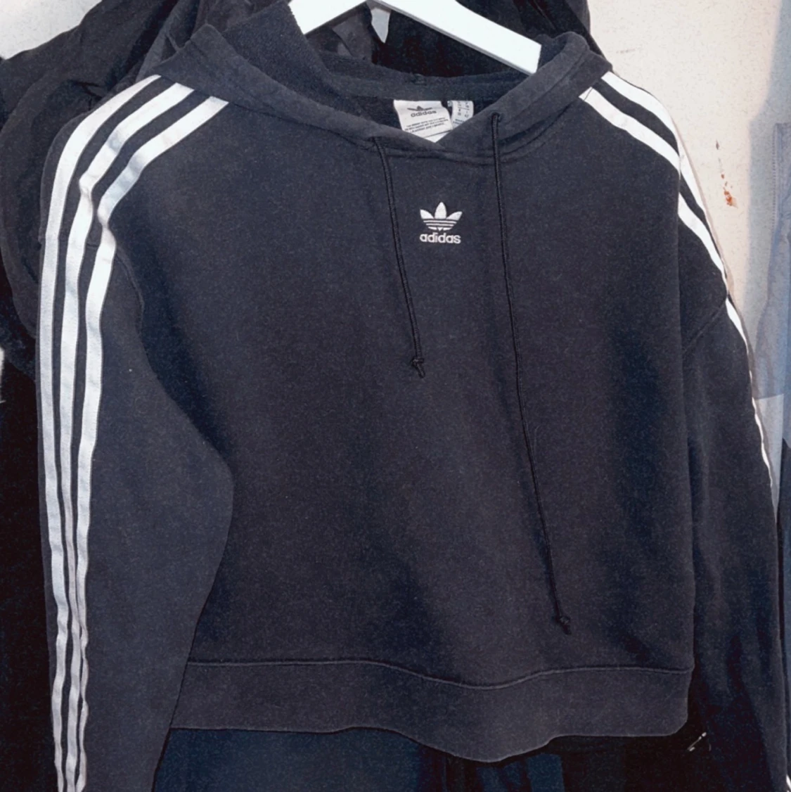Svart Adidas hoodie