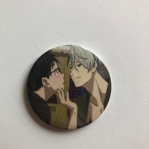 YURI ON ICE PIN - Yuri on ice pin! Bra skick! 