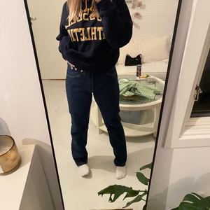 Levis jeans  - Ett par supersnygga vintage levis jeans i modellen 501xx! I storlek W33 L36, skulle säga att dom är som en storlek 40!💕