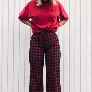 Rutiga byxor  - Rutiga byxor! Oklart märke men hyfsad kvalité och bekväma. Materialet är polyester 