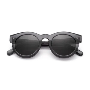 Chimi Eyewear 003 Ginger black  - Säljer mina snygga Chimis i modellen #003! De är i mycket gott skick, trots använda ett antal gånger. Pris exklusive frakt💛 Nypris 999 kr 