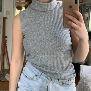 Turtleneck XS - Skitfin turtleneck från märket VCP. Mjukt material och formas jättefint. Använd en gång! 