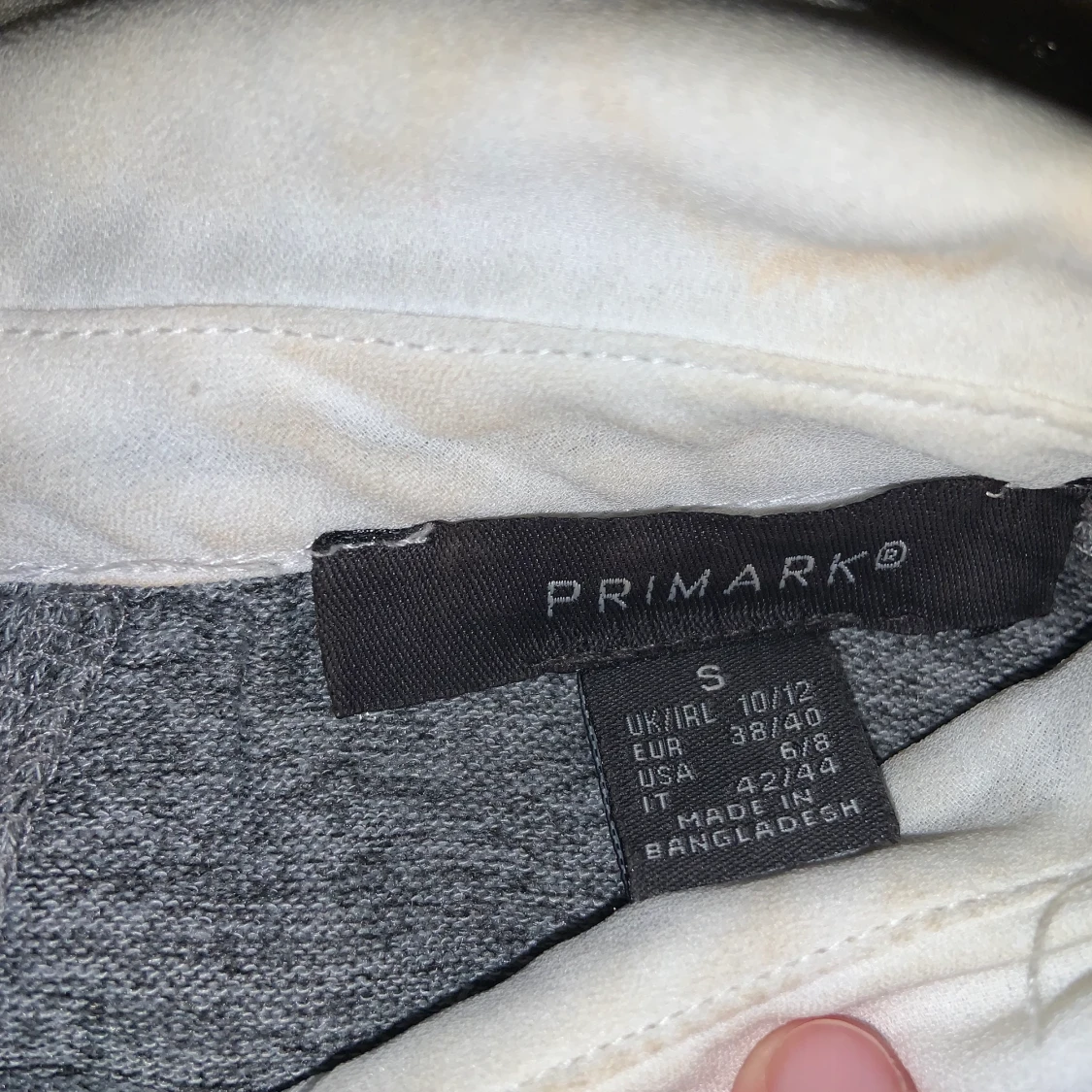 Oanvänd tröja  - 90