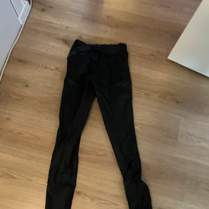 skinnbyxor!  - använda men i fint skick! 