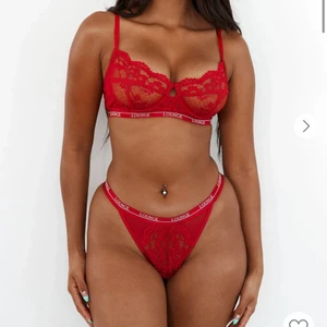 lounge underwear - SÖKES är rätt olika i storlekar men rutn 70A-75B!!! i alla möjliga färger