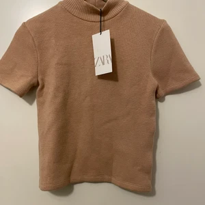 Zara polotröja  - Helt ny, storlek M 