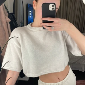 T shirt - Stickad t-shirt från trendyol, köpt på na-kd 💕