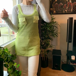 J.Lindeberg Stockholm mesh klänning  - Jättefin grön mesh klänning från J.Lindeberg