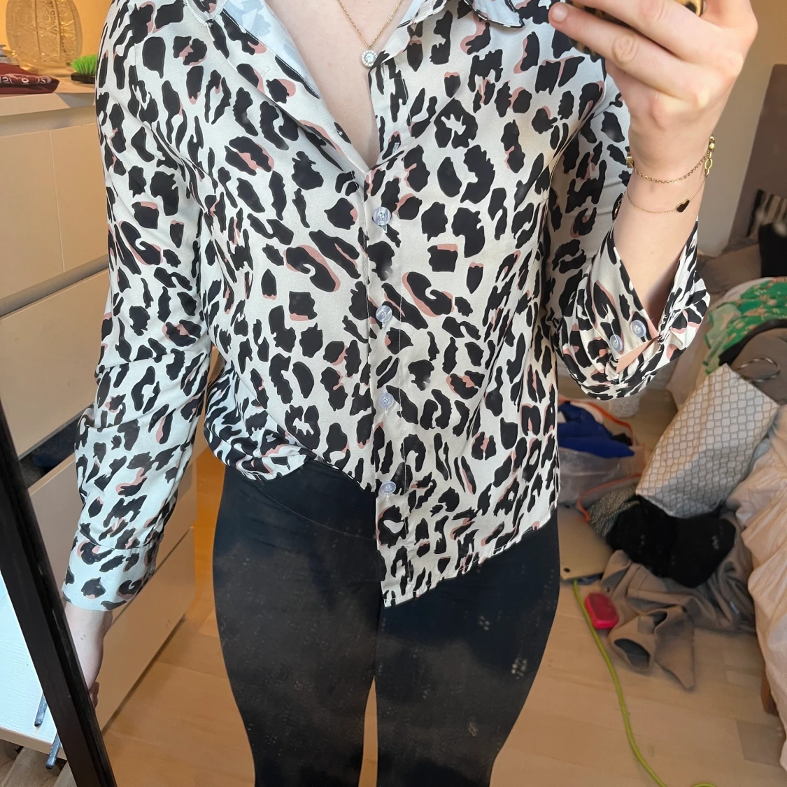 Leopard blus storlek s