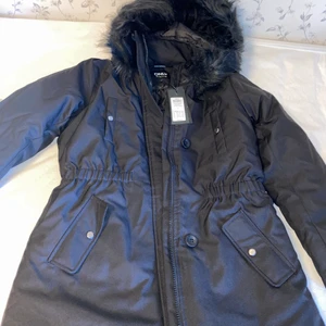 Jacka från Zalando  - Jackan är ny och har aldrig haft på mig. Köpte den på 699kr 