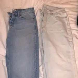 Säljer zaras populäraste jeans!!, knappt använda. Mycke bra skick, köp direkt för 500kr!!!😚💕✨⚡️ Köparen står för frakten