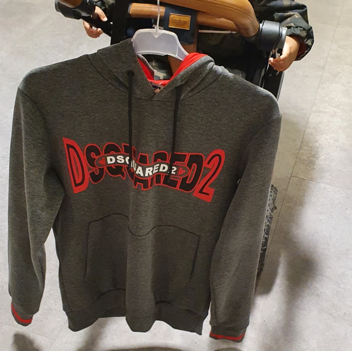 Åkta Dsquared2 unisex tröja - 91