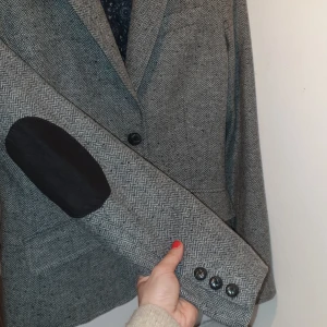 Ullkavaj - Grå🐨 - Ullkavaj använd ett fåtal gånger och i jätte bra skick 