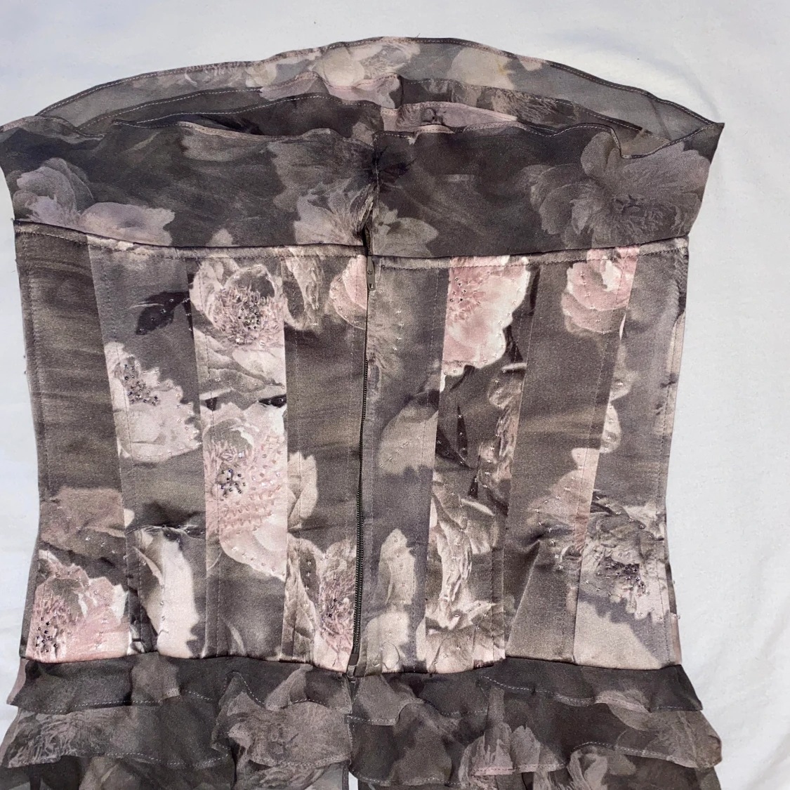 Blommig korsett  - 91
