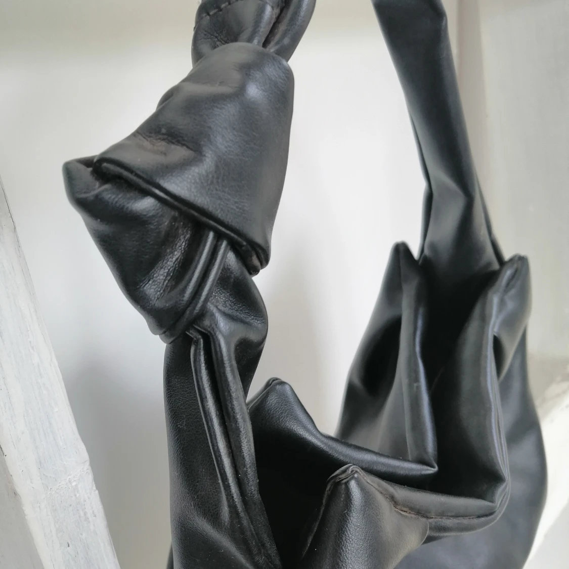 Liten svart väska - 91