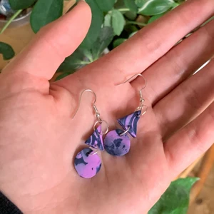 Små örhängen av lera❤️ - Gjorda av soft fimo lera!