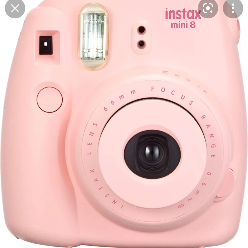 En ljusrosa instax mini 8 som jag inte andvänder längre, den fungerar perefct och man kan få ett fodral på köpet.. Övrigt.