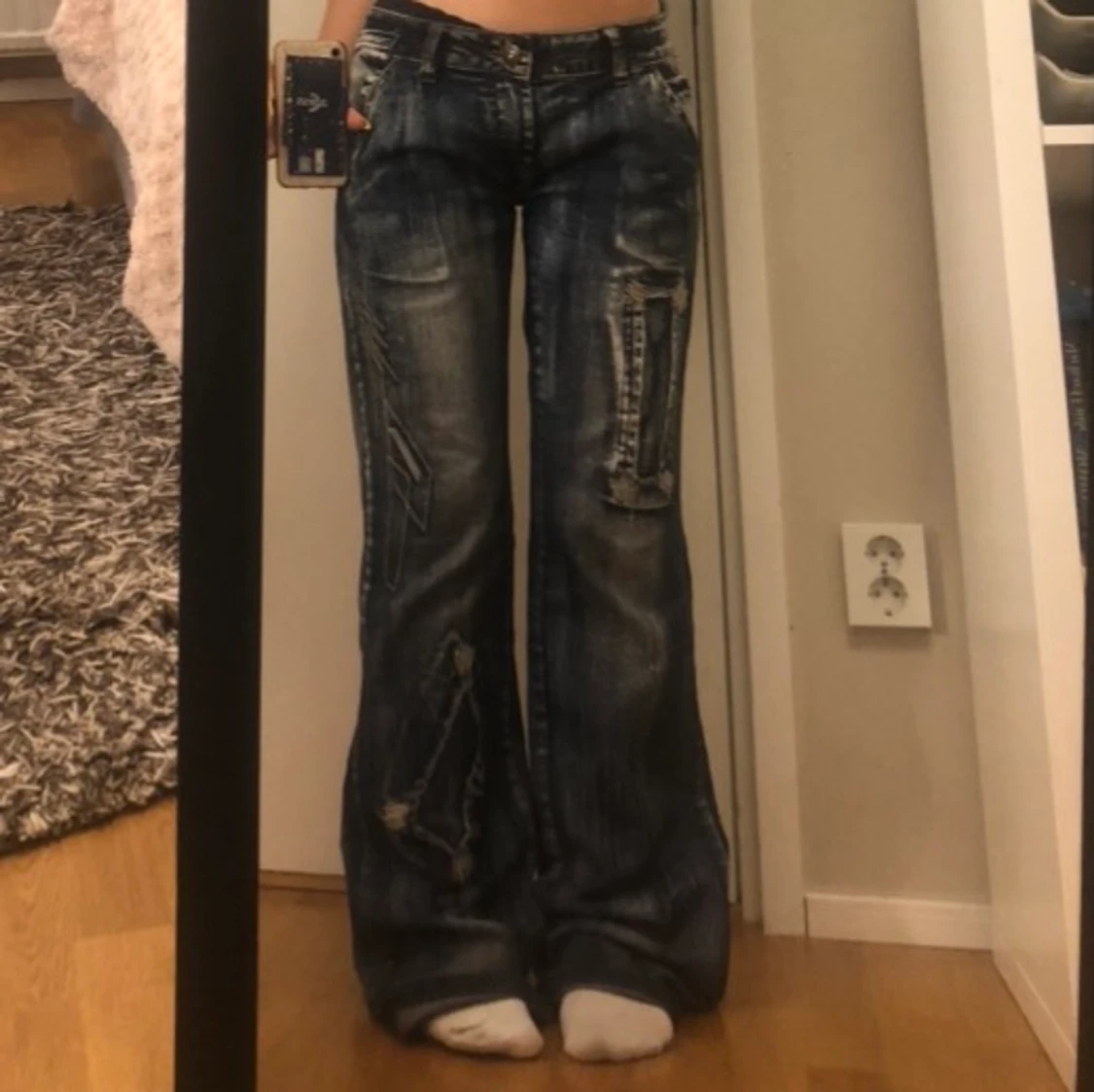 Utsvängda lågmidjade bootcuts