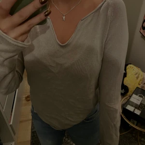 Stjärn tröja - Säljer även denna stjärn tröja som är i en mer grå färg💕